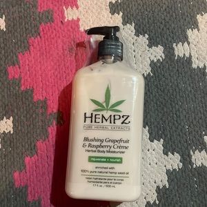 Brand new hempz lotion